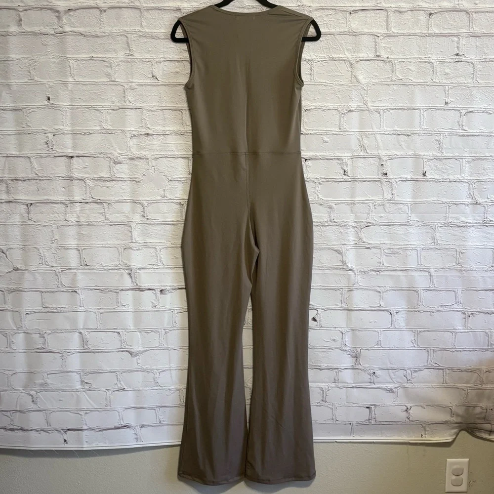 Qinsen Taupe Jumpsuit - Picture 7 of 8